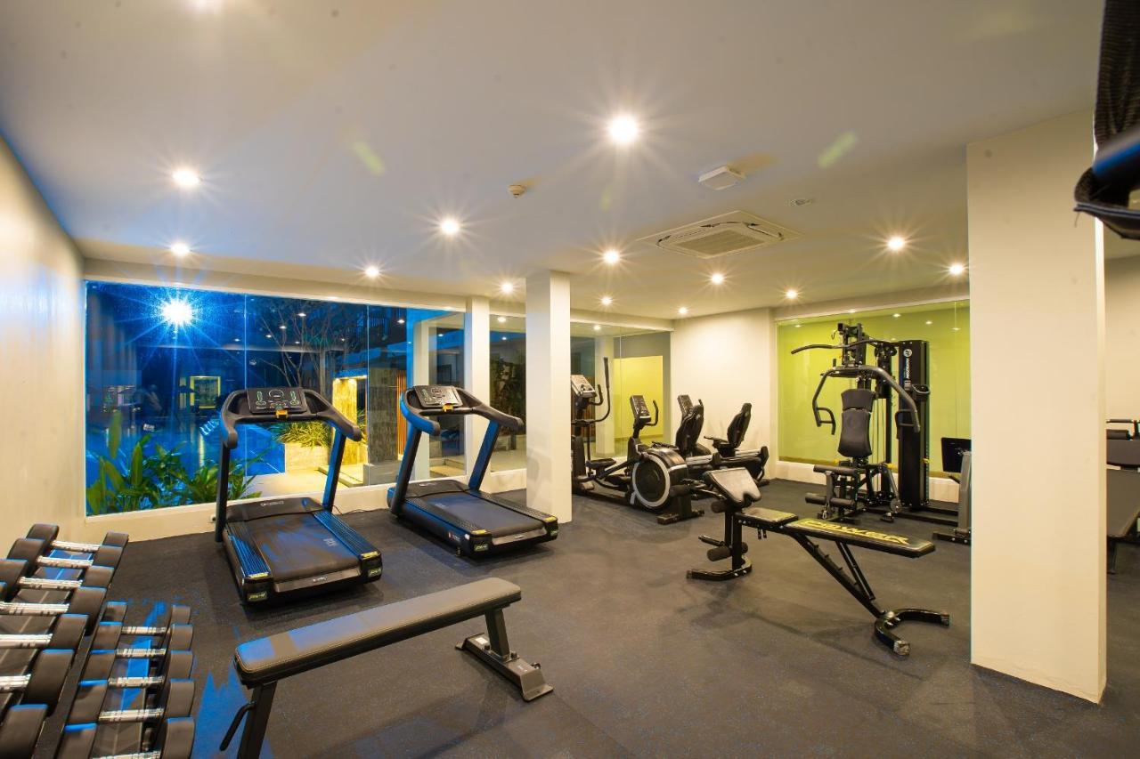 Seabed Grand Hotel Phuket - Sha Extra Plus Kültér fotó A gym in a condominium
