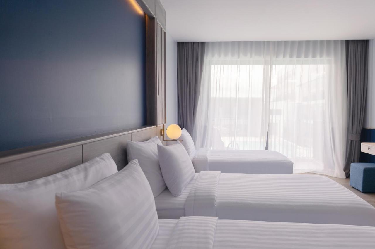 Seabed Grand Hotel Phuket - Sha Extra Plus Kültér fotó A room at the hotel